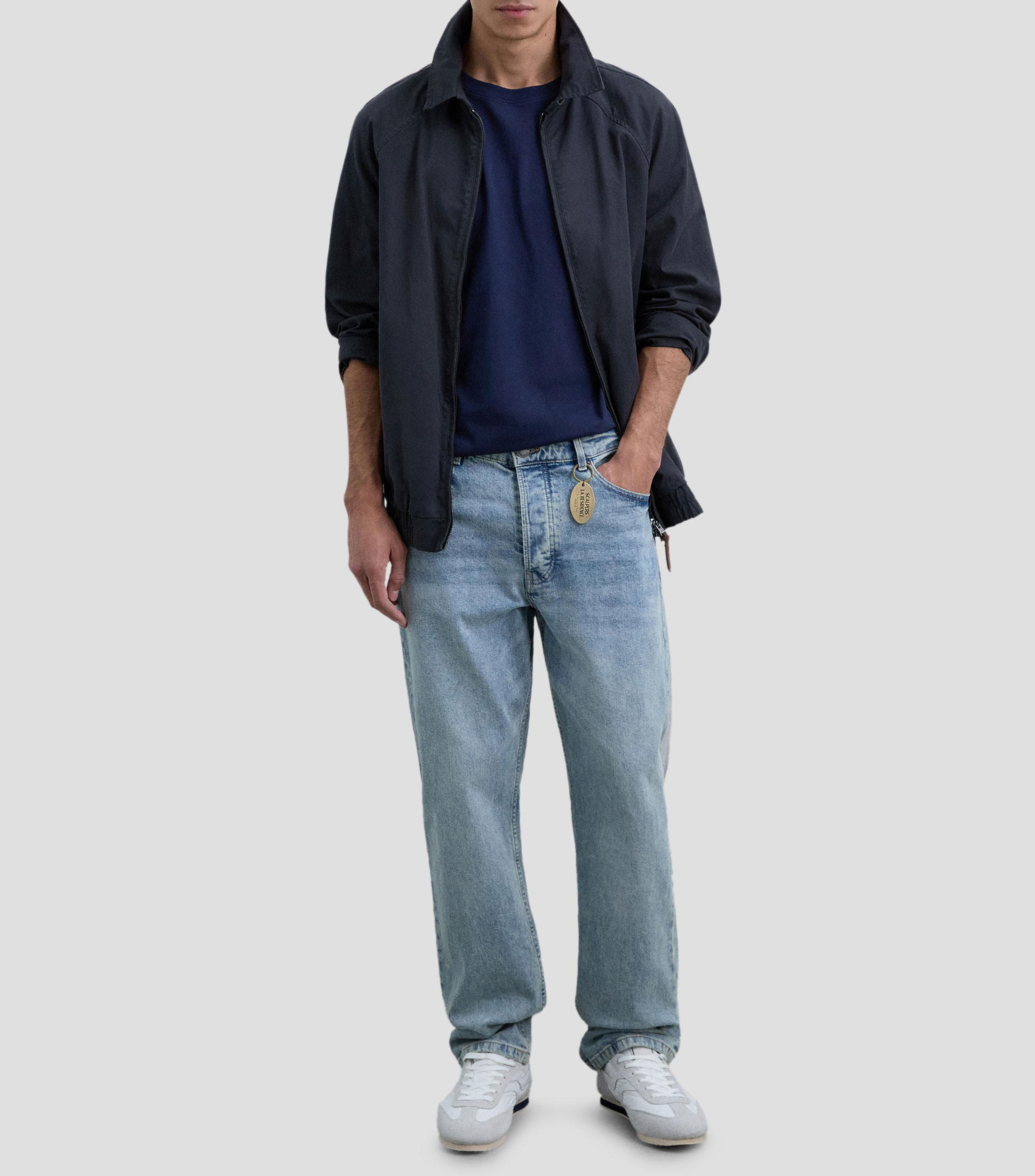 Playera de cuello redondo, manga corta y diseño sólido Hombre